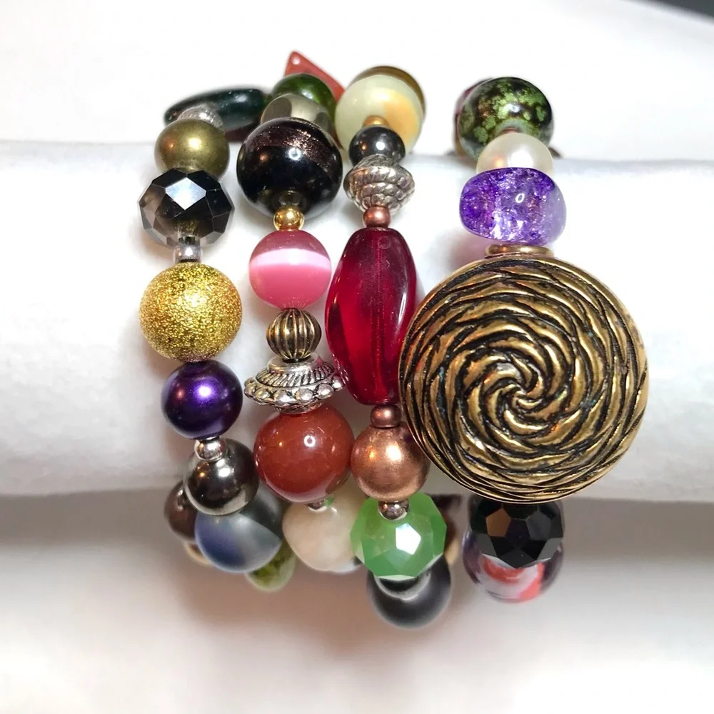 Handmade Bracelet with Vintage & Contemporary Elements (B75-1H) New Without Tags - Picture 3 of 11